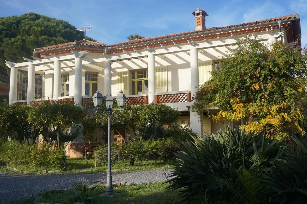 Villa La Provence Єр Екстер'єр фото