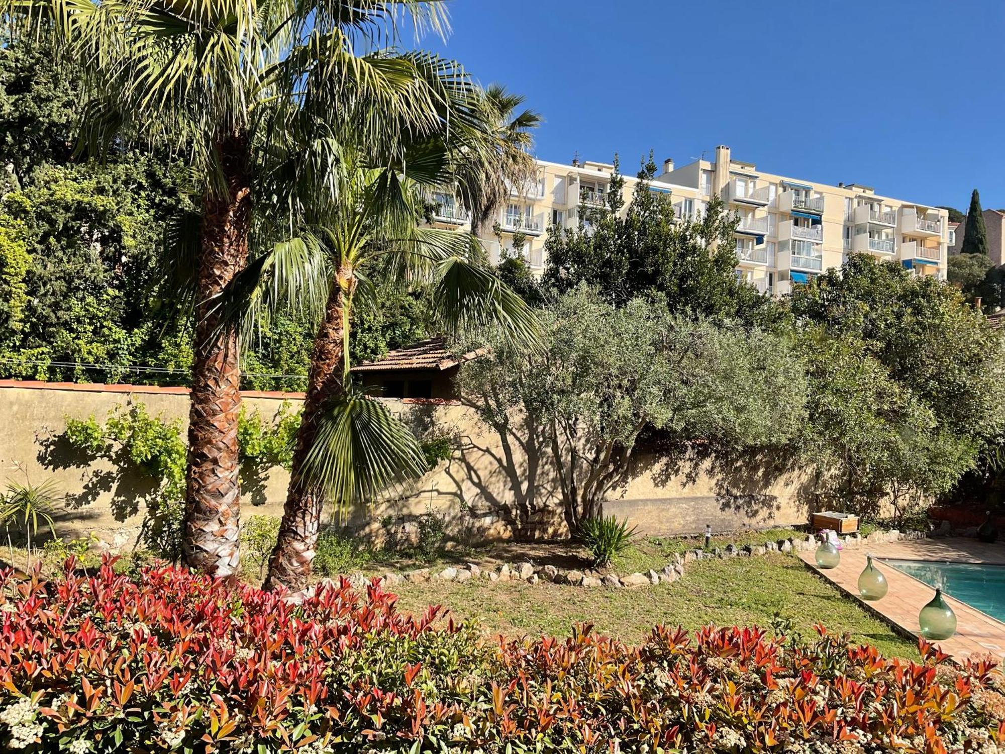 Villa La Provence Єр Екстер'єр фото
